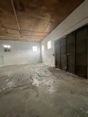 Warehouse to rent Misto Mame - American Hospital 3 (Tirana - city)
