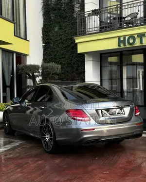 MERCEDES BENZ E43