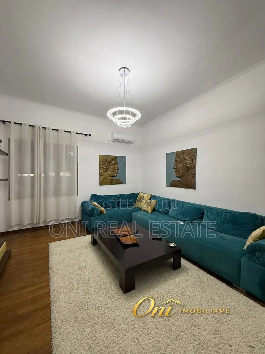 Apartment to rent Center (Tirana - city)