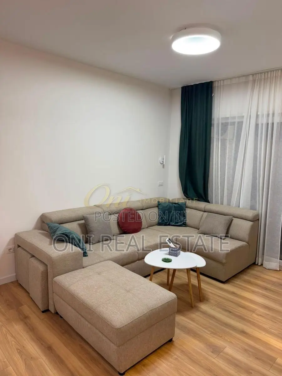 Apartment to rent New Bazaar - Red School (Tirana - city)