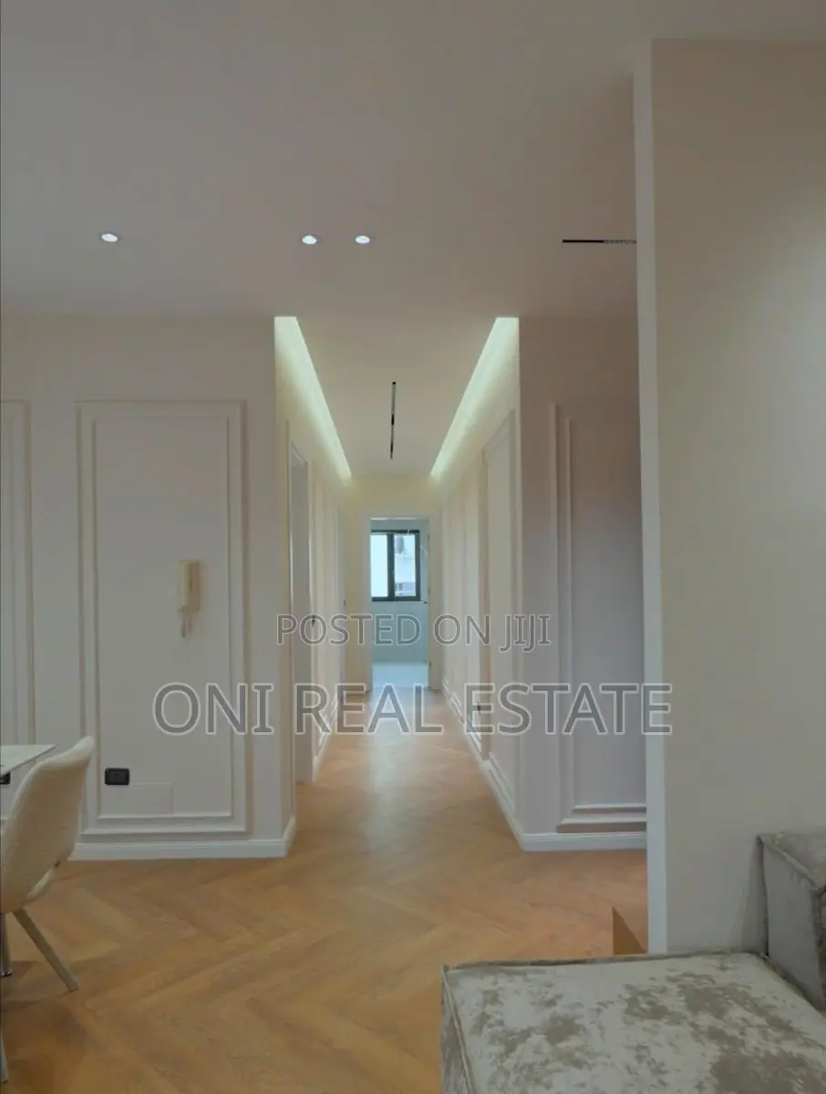 Apartment for sale Pallati me Shingjeta - Irfan Tomini Str. (Tirana - 