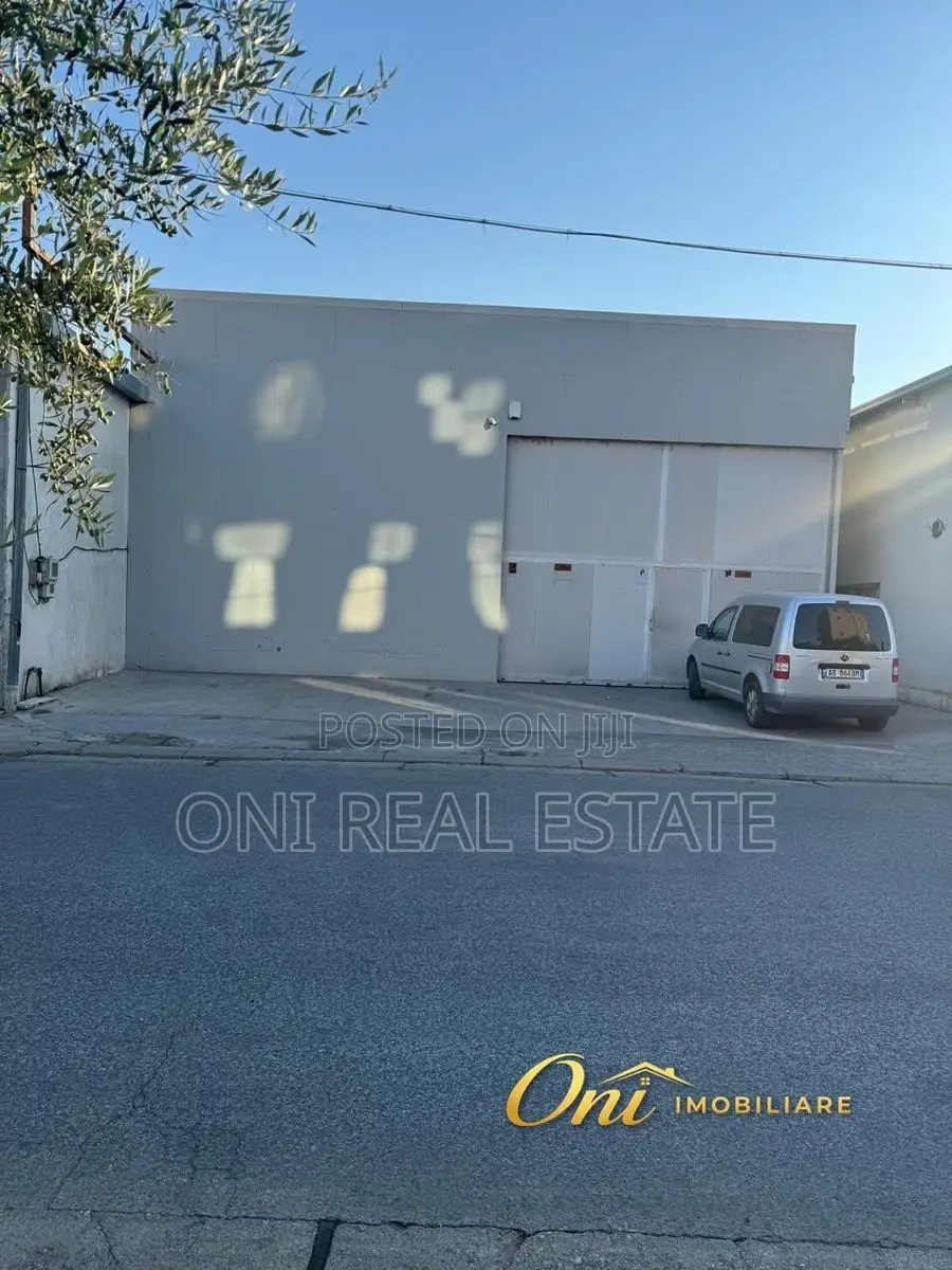 Business building to rent Laprake - Gintash Block - Military Hospital 