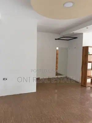Store to rent Astiri - Unaza e Re (Tirana - city)