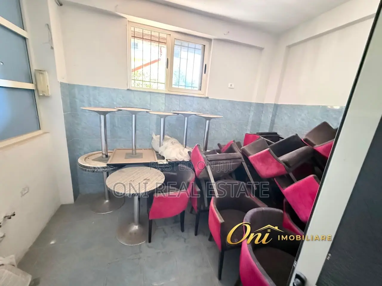 Store to rent Train Station - New Boulevard - Brrake (Tirana - city)