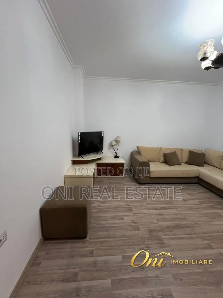 Apartment to rent Center (Tirana - city)