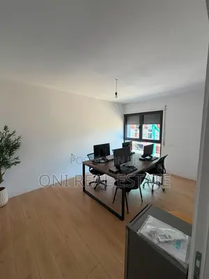 Office to rent Train Station - New Boulevard - Brrake (Tirana - city)
