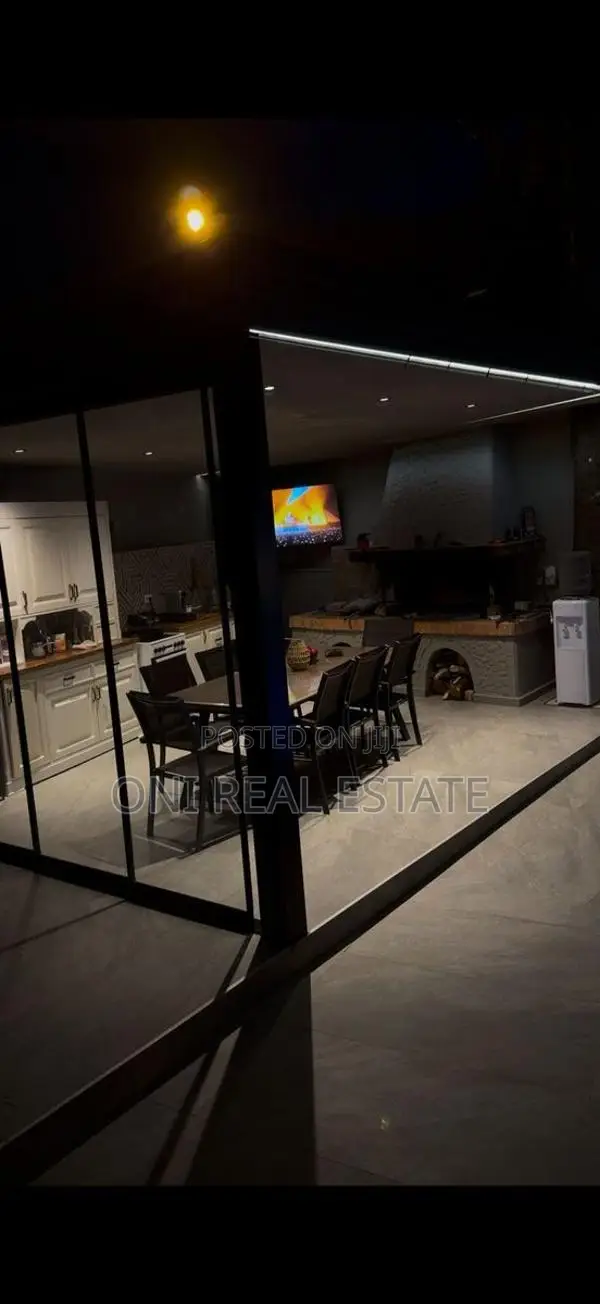 Villa for sale Dry Lake - Botanical Garden - Zoo (Tirana - city)