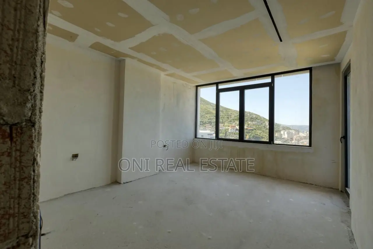 Apartment for sale Cold Water - Castle - Dhimiter Konomi Str. (Vlora -