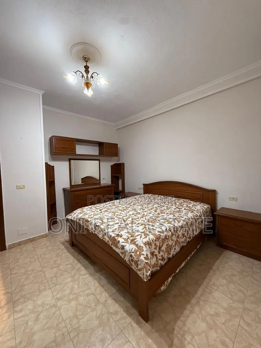 Apartment to rent Komuna e Parisit - Kristal Center (Tirana - city)
