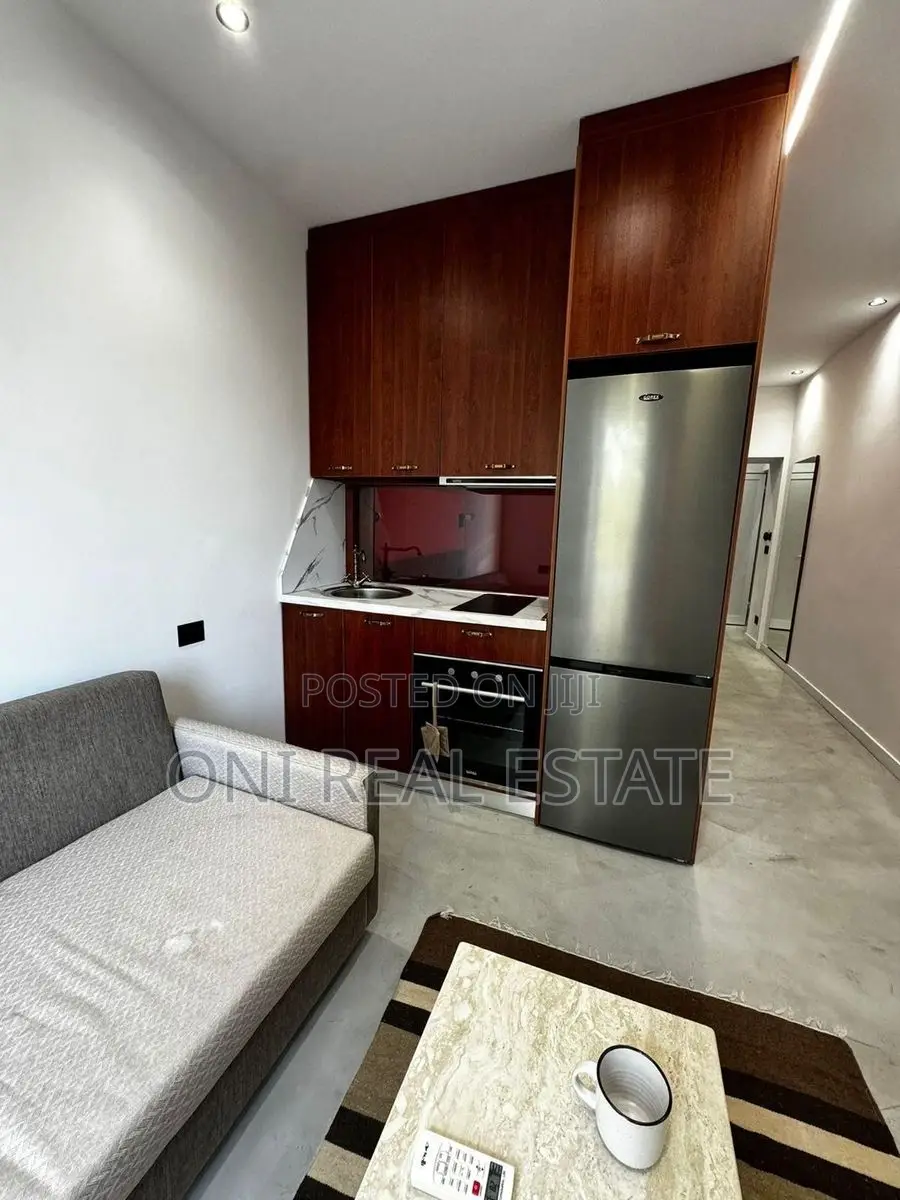 Apartment to rent Center (Tirana - city)