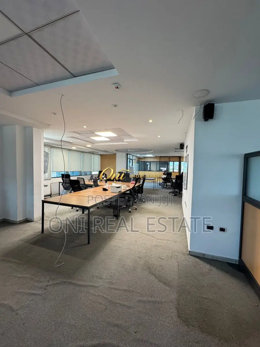 Office to rent Bajram Curri Blvd. - Twin Towers - ETC (Tirana - city)