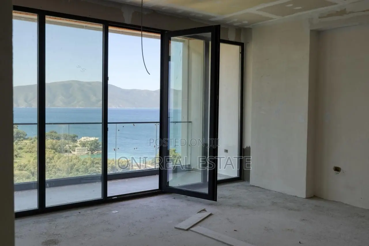 Apartment for sale Cold Water - Castle - Dhimiter Konomi Str. (Vlora -