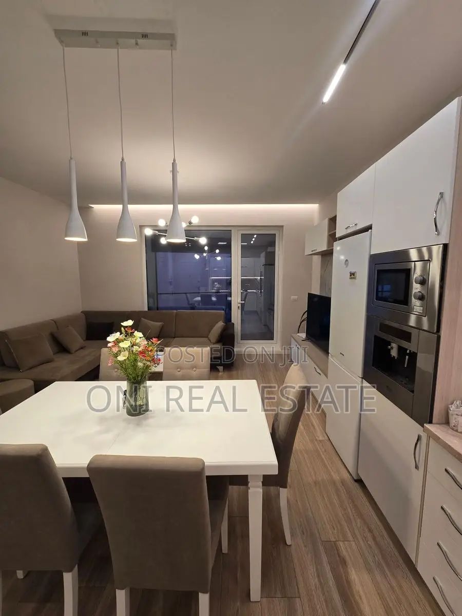 Apartment to rent Tirana - city