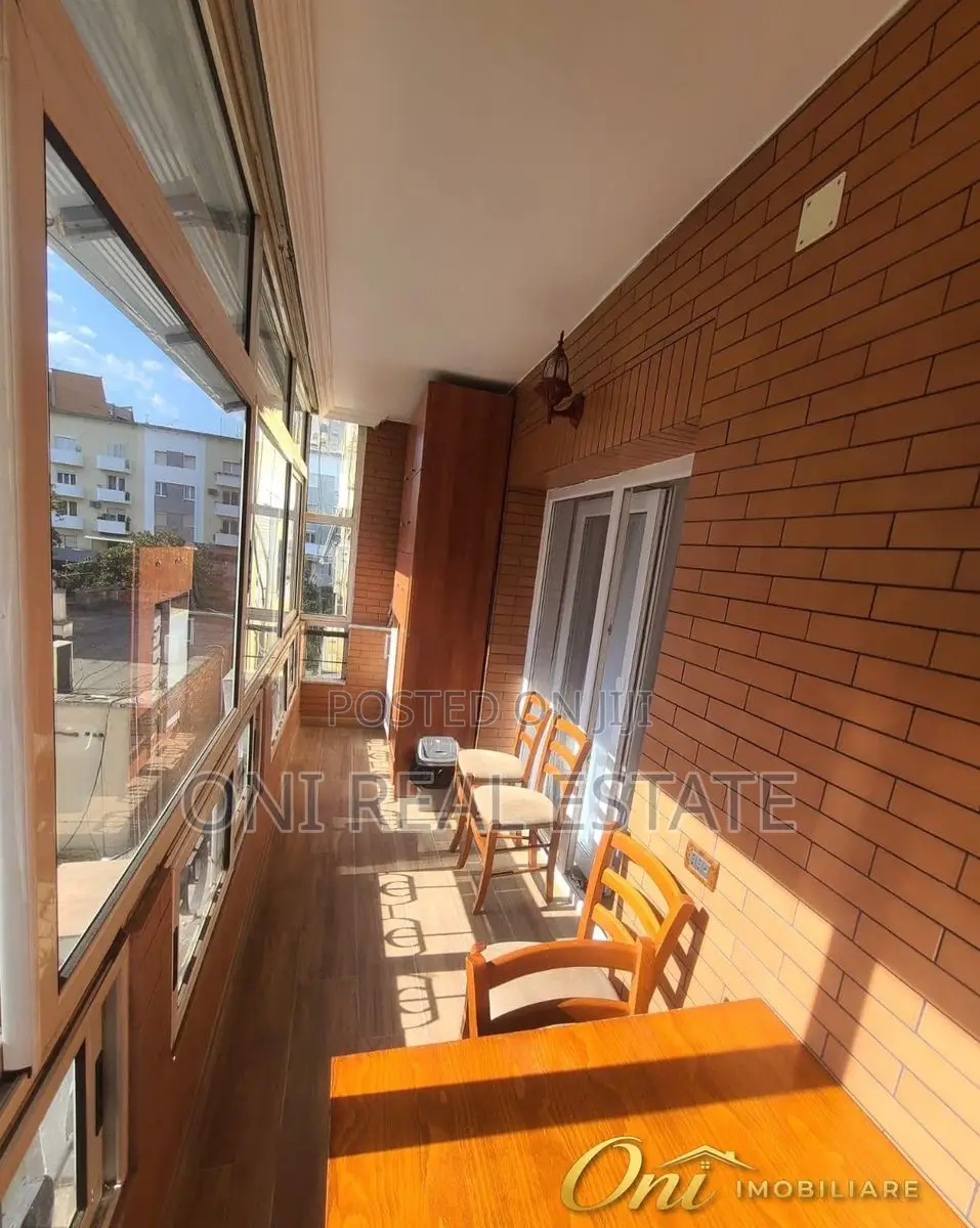 Apartment to rent Center (Tirana - city)
