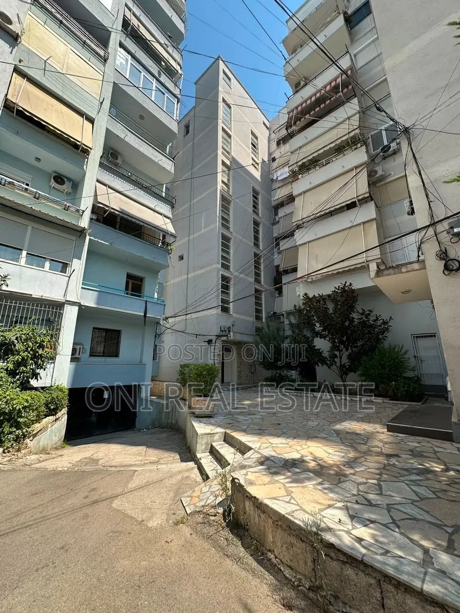 Apartment for sale Pallati me Shingjeta - Irfan Tomini Str. (Tirana - 