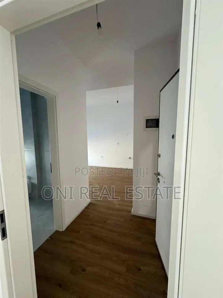 Office to rent Ali Demi (Tirana - city)