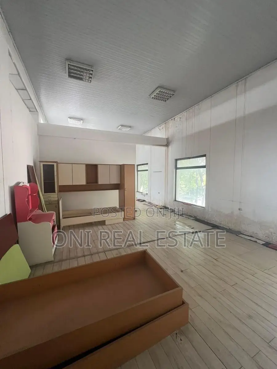 Office to rent Misto Mame - American Hospital 3 (Tirana - city)