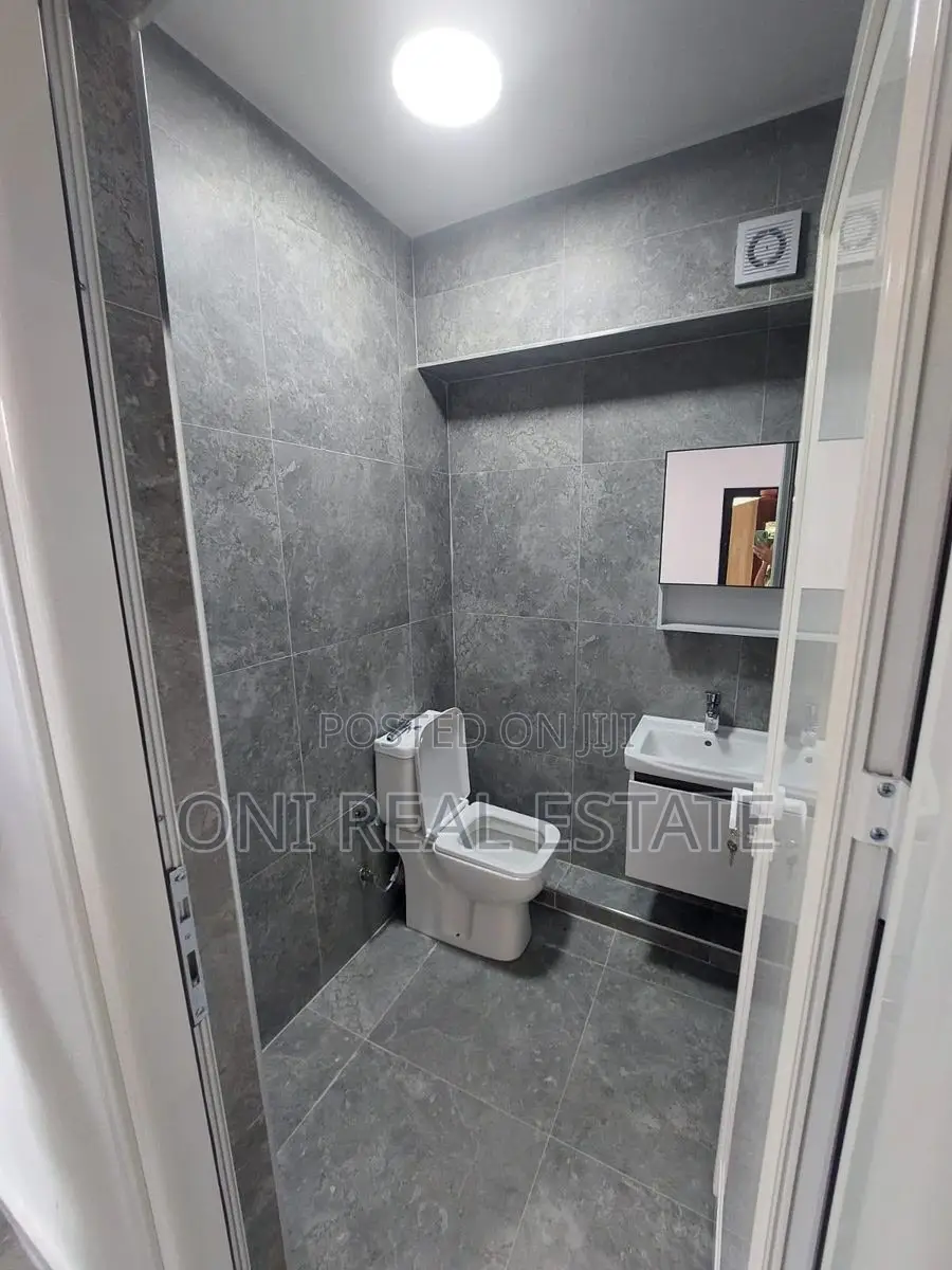 Office to rent Pallati me Shingjeta - Irfan Tomini Str. (Tirana - city