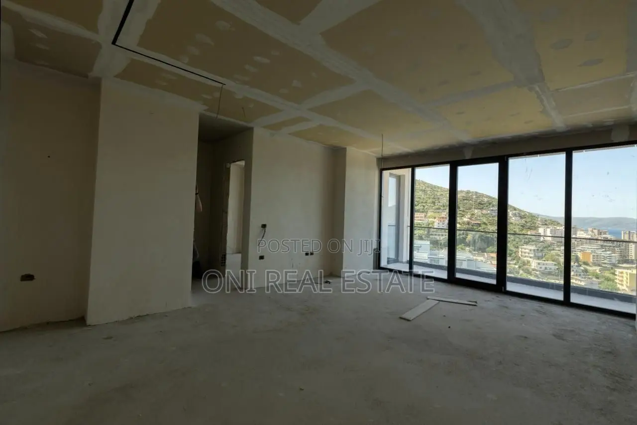 Apartment for sale Cold Water - Castle - Dhimiter Konomi Str. (Vlora -