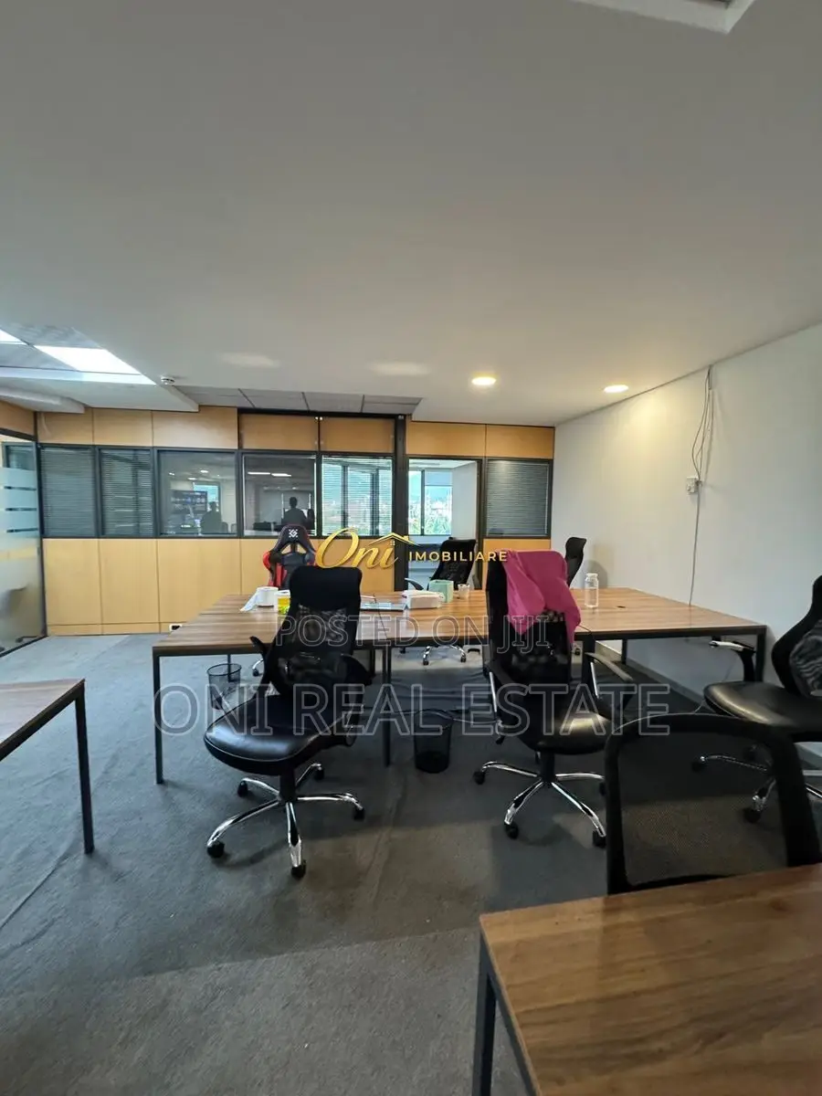 Office to rent Bajram Curri Blvd. - Twin Towers - ETC (Tirana - city)