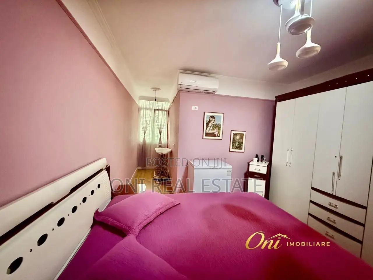 Apartment to rent Komuna e Parisit - Kristal Center (Tirana - city)