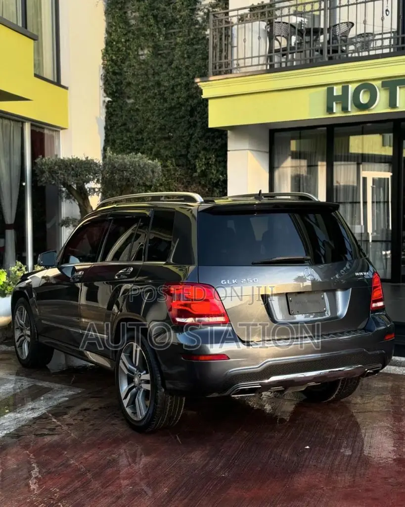 MERCEDES BENZ GLK