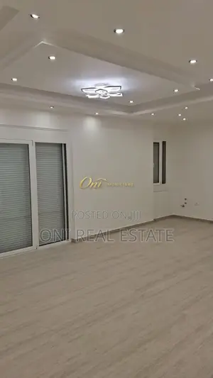 Office to rent New Tirana - Petro Nini Luarasi - Guard (Tirana - city)
