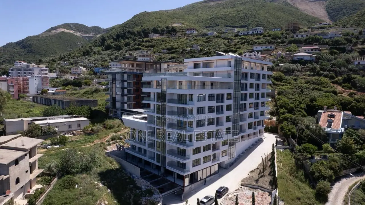 Apartment for sale Cold Water - Castle - Dhimiter Konomi Str. (Vlora -