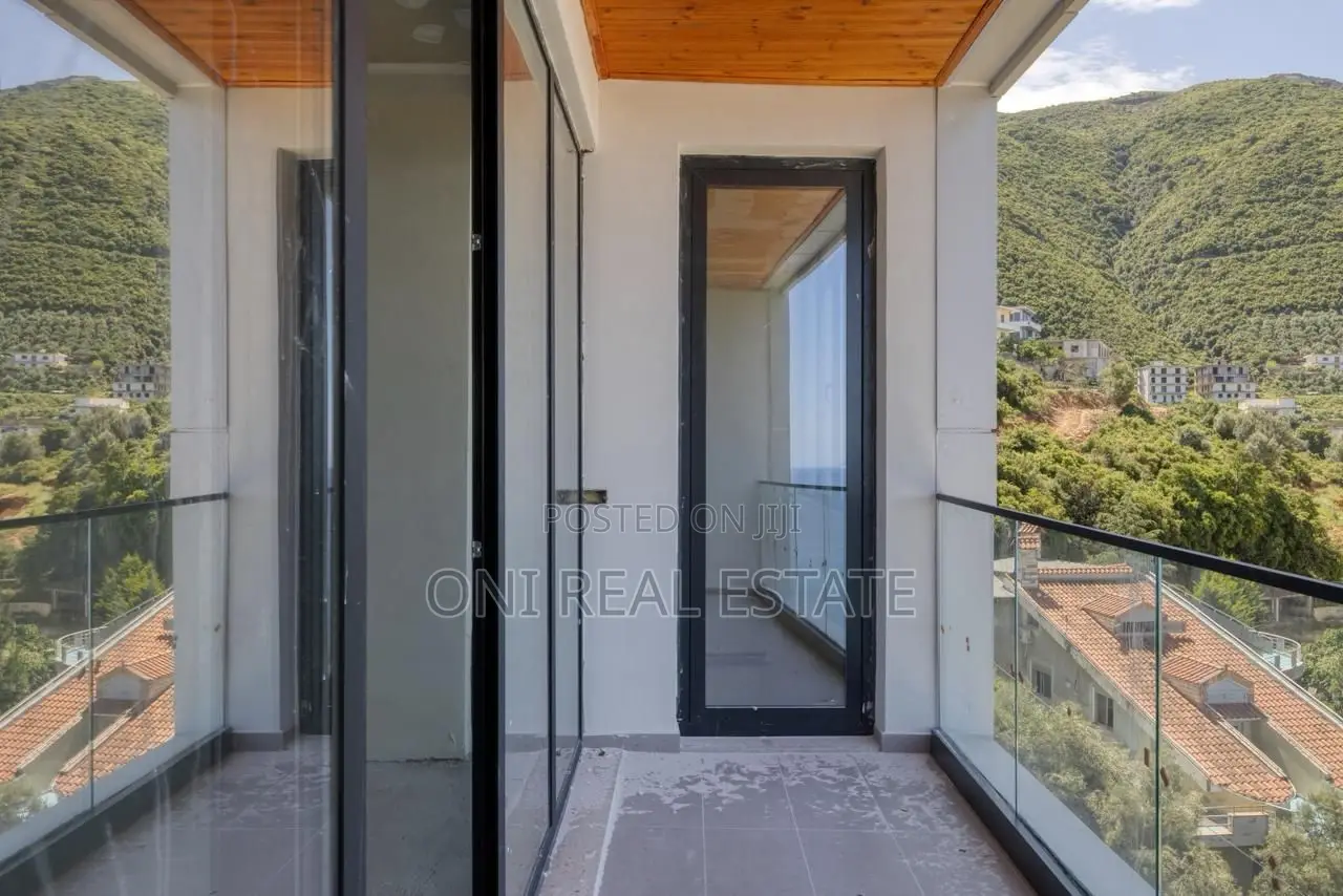 Apartment for sale Cold Water - Castle - Dhimiter Konomi Str. (Vlora -