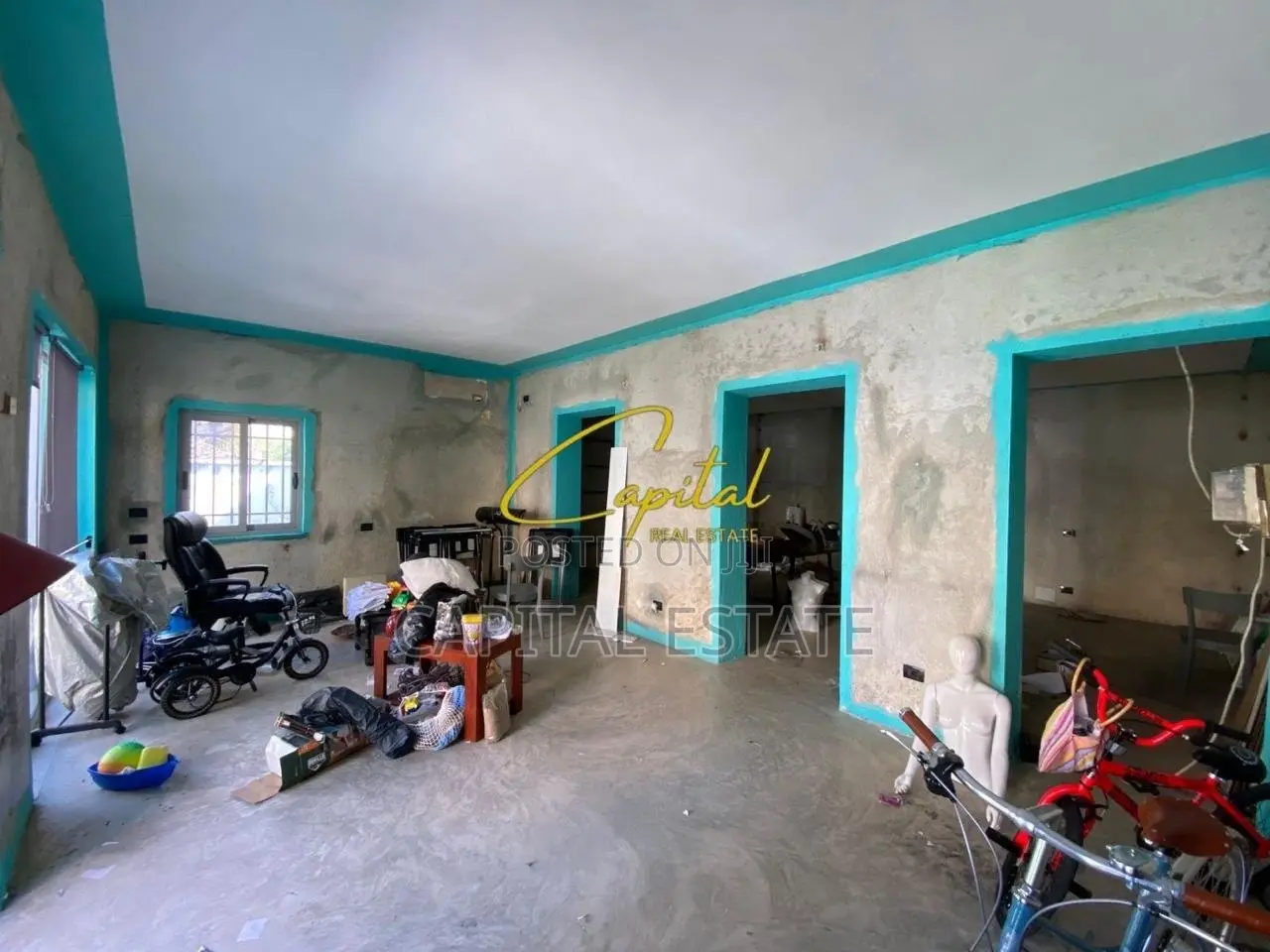 AMBIENT BIZNEIS ME QIRA 180 M2 ISH BLLOKU 1.500 EURO