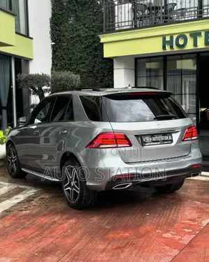 MERCEDES BENZ GLE