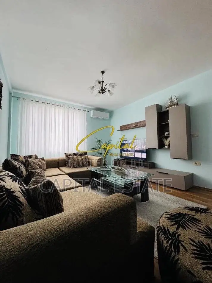 APARTAMENT ME QIRA 1+1 STADIUMI DINAMO 730 EURO