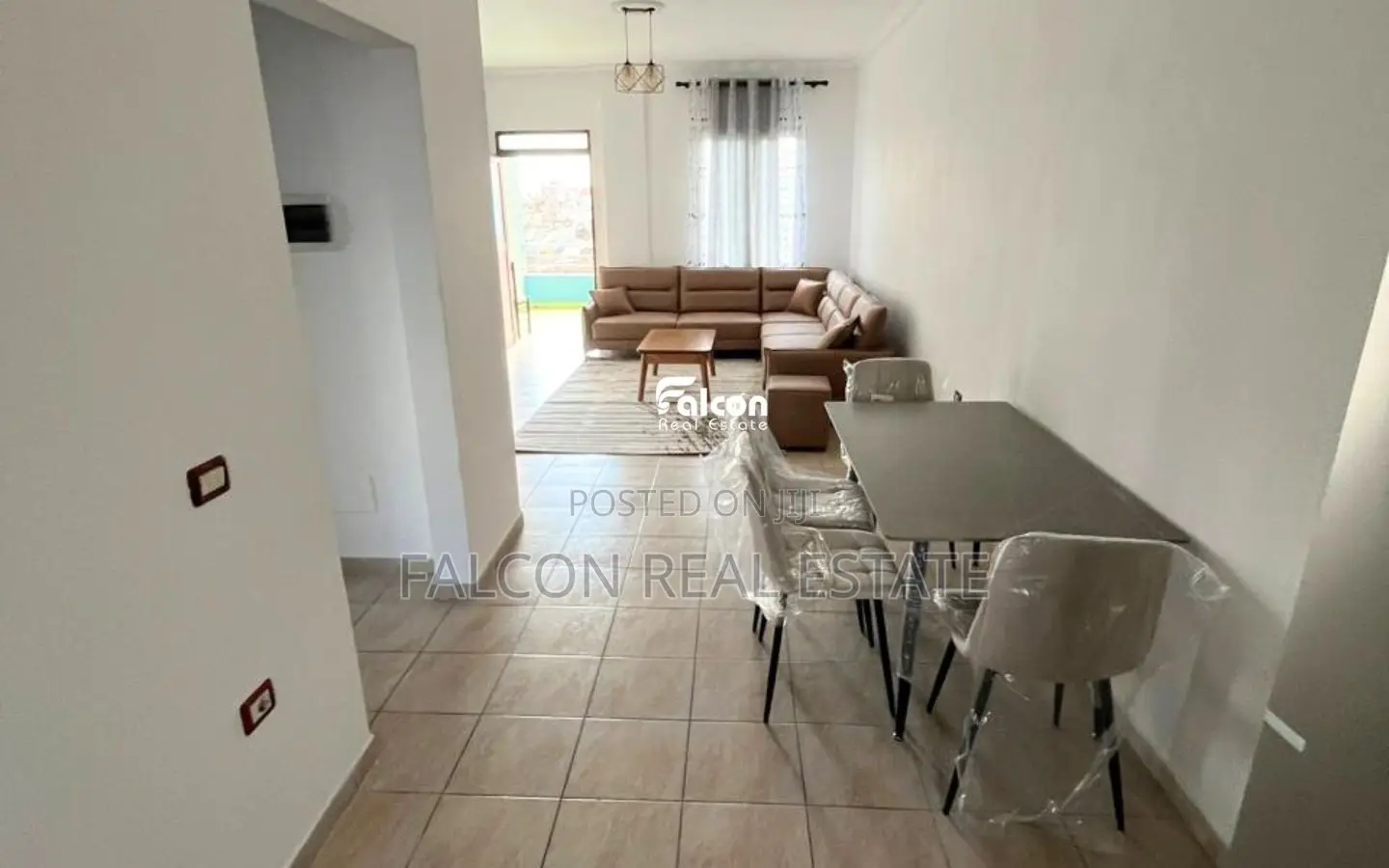 Jepet me Qira Apartament 2+1, tek Rrethi i Kënetës !!