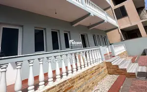 Jepet me Qera Vilë me 3 Apartamente 3+1, Plazh – Iliria !!