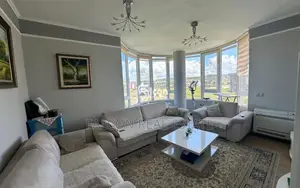 Apartament ne shitje- Mali I Robit!!