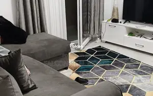Shitet apartament 1+1 në Golem !!