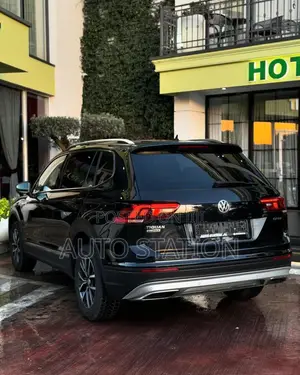 VOLKSWAGEN TIGUAN-ALL SPACE