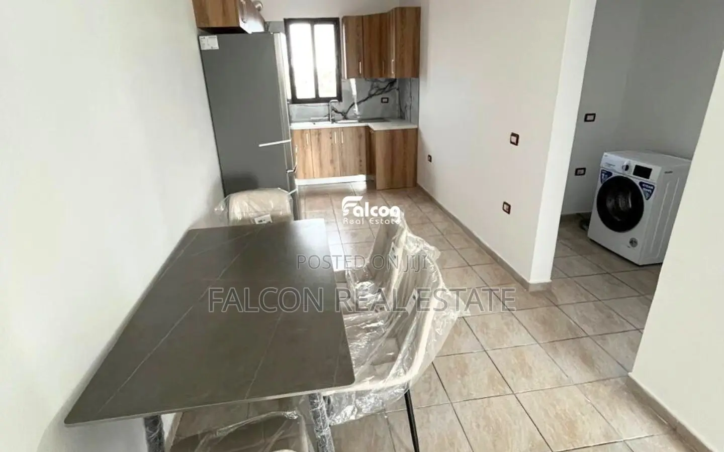 Jepet me Qira Apartament 2+1, tek Rrethi i Kënetës !!