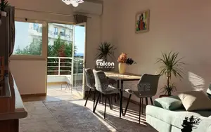 Shitet apartament 1+1 buzë detit në Golem, pranë Hotel Premium!