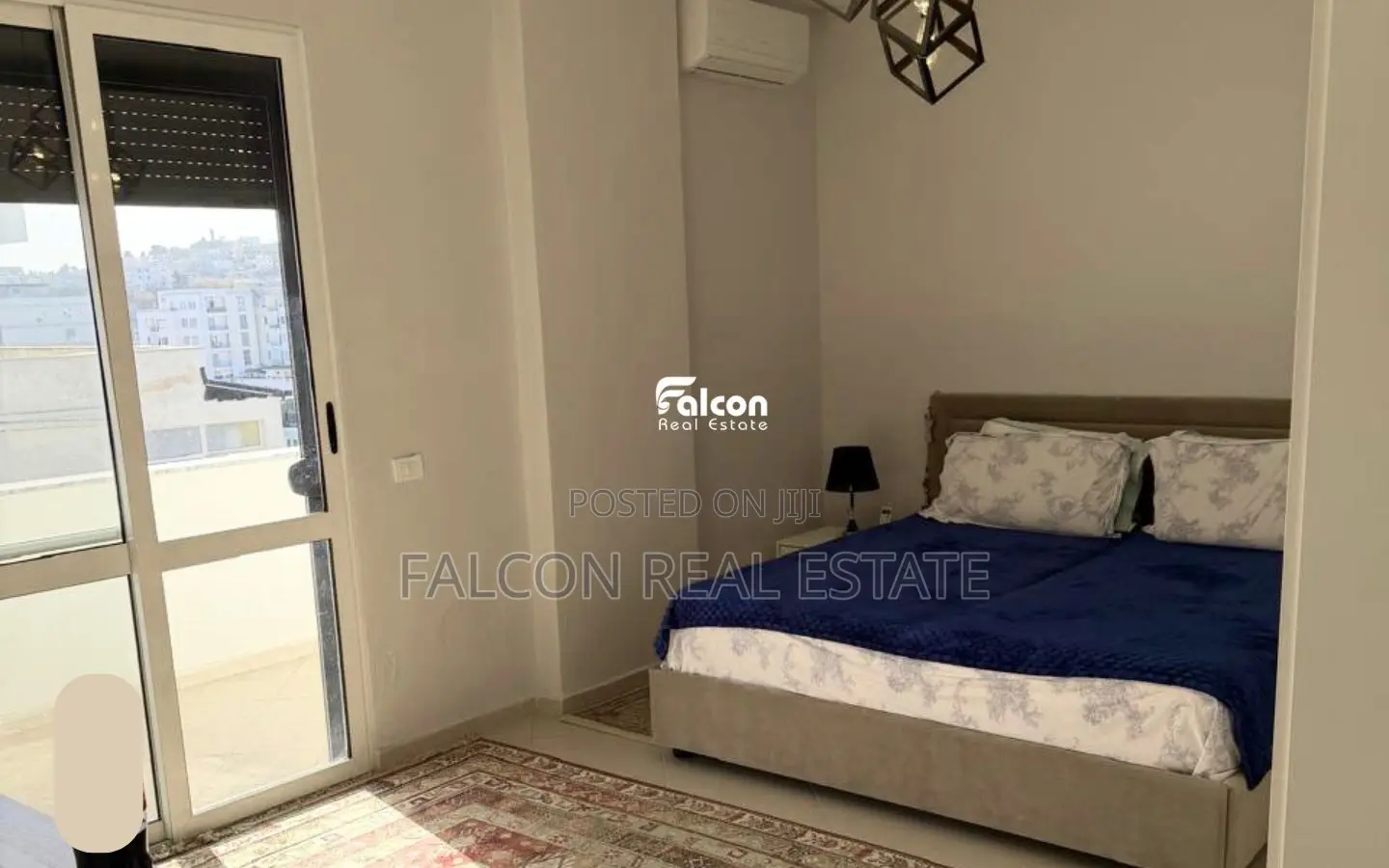 Shitet Apartament 2+1+2 me Verandë, në Zonën e Spitalit, Durrës !!
