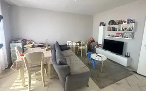 Shitet apartament 1+1 në Lagjen 16, pranë Kopshtit Soros-Durres