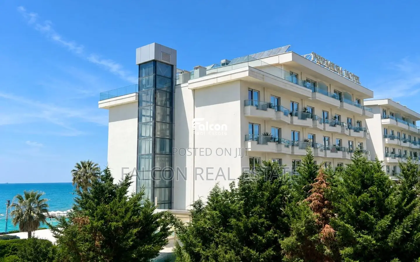 Shitet apartament 1+1 buzë detit në Golem, pranë Hotel Premium!