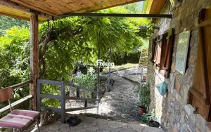 Shitet shtëpi private në Dardhë, Korçë