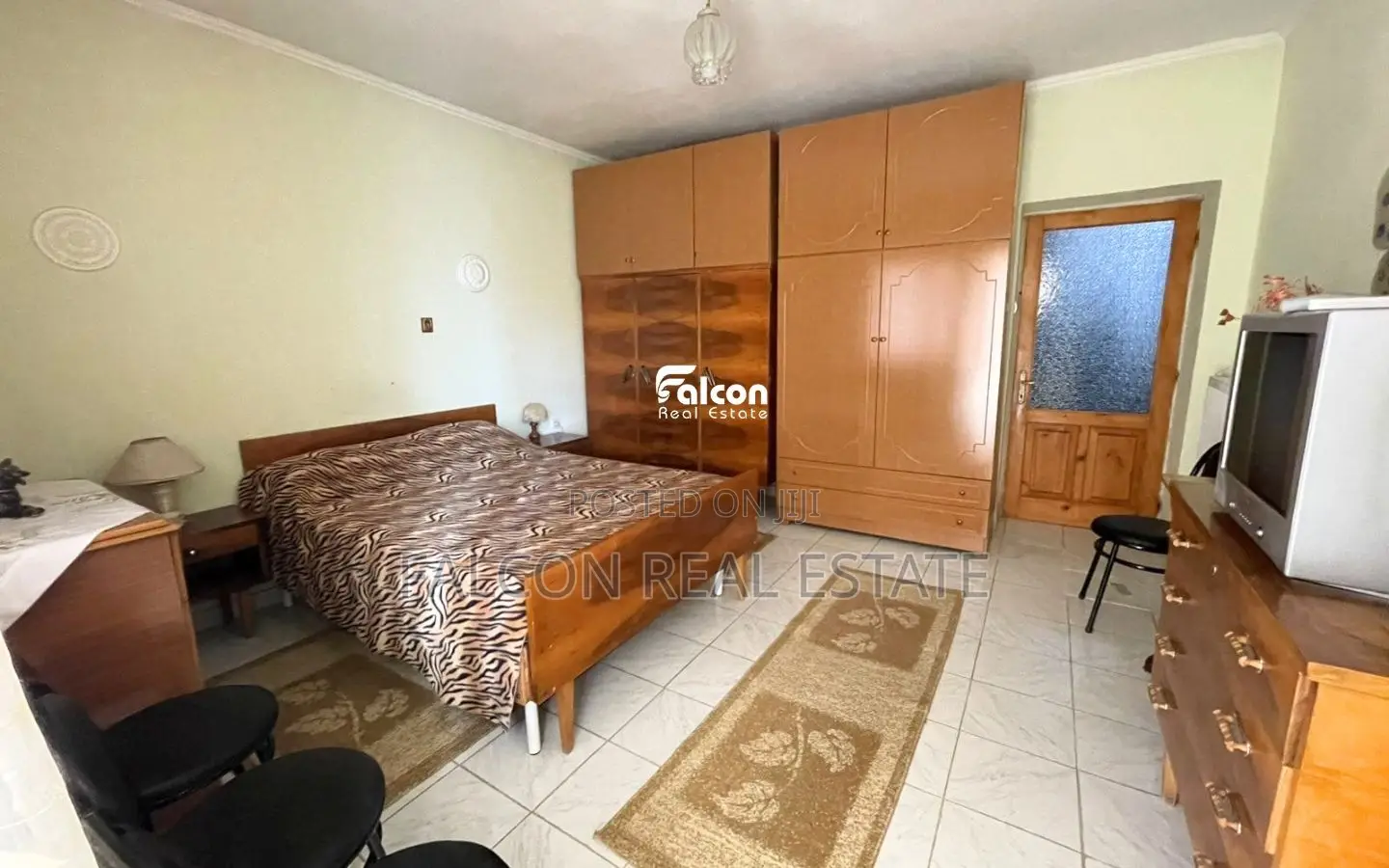 Jepet me qera apartament 2+1- Lagjja 14, Rruga Partizani