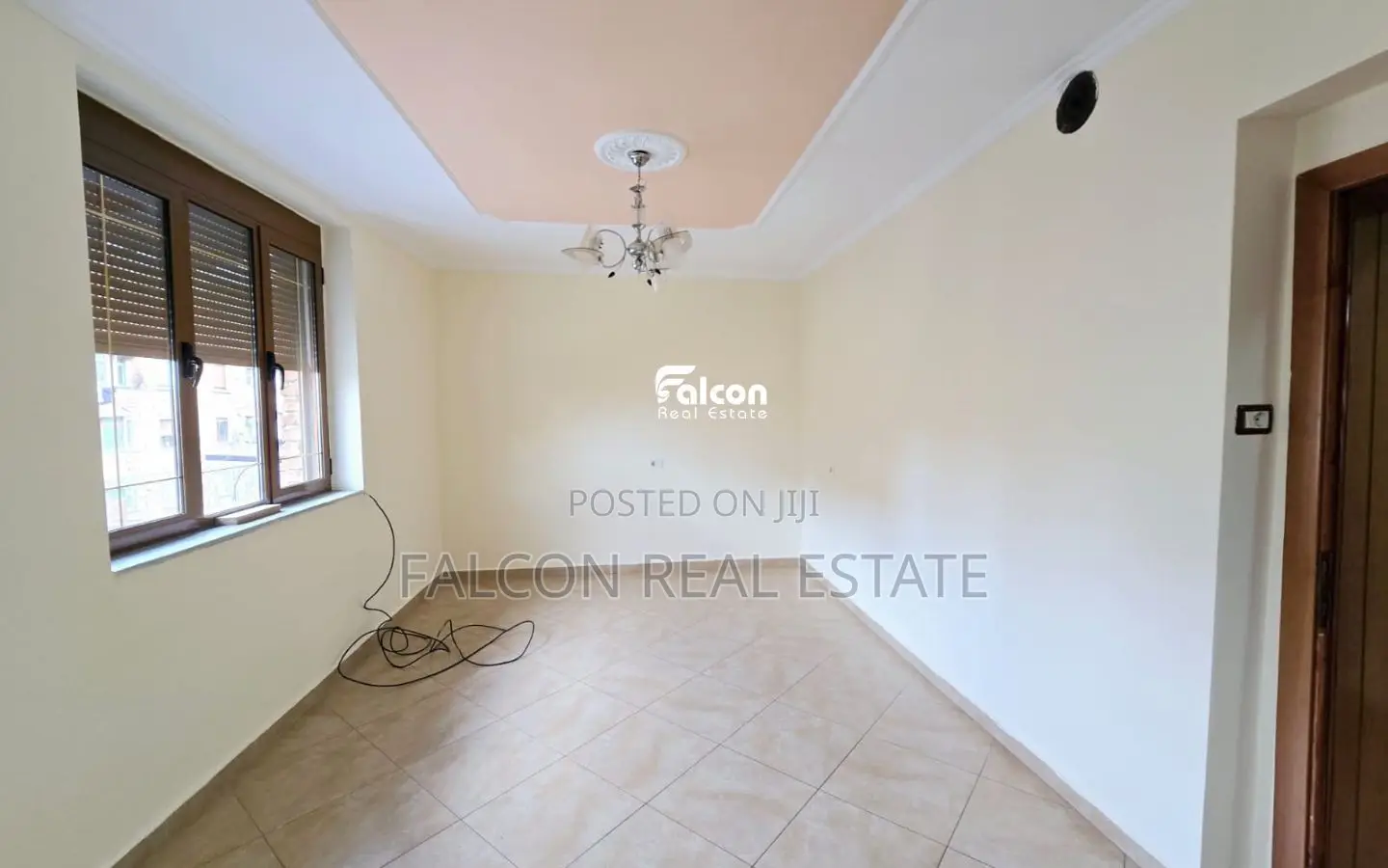 Shitet apartament 1+1 – Korçë, Lagjja 14