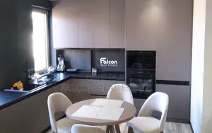 Shitet apartament, Lagjen 11, pranë Bulevardit “Gjergj Kastrioti