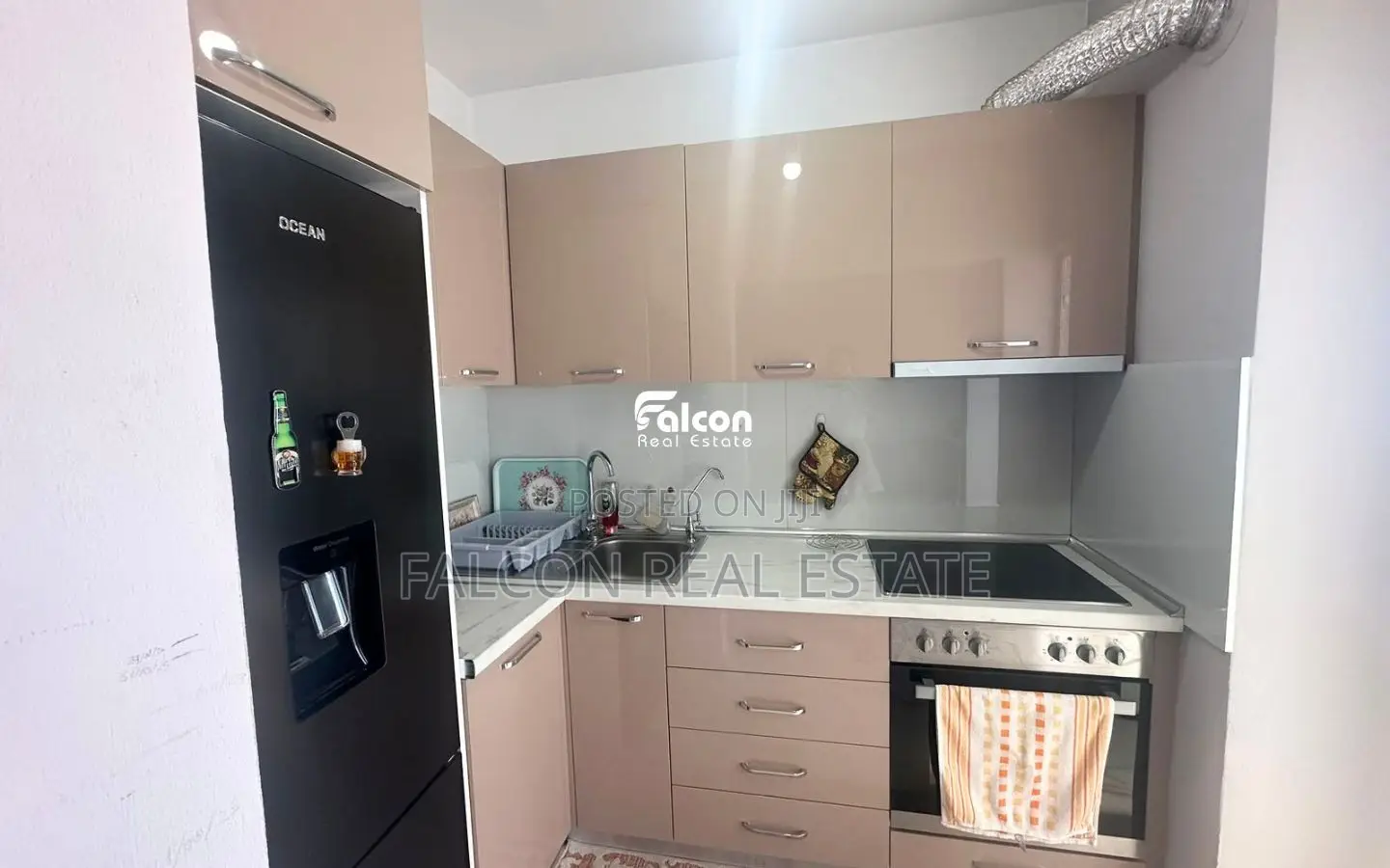 Shitet apartament 1+1 në Lagjen 16, pranë Kopshtit Soros-Durres