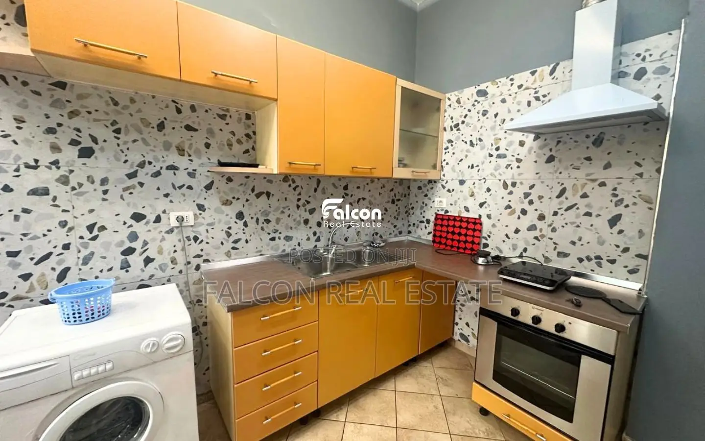 Shitet Apartament 1+1 –Golem, vija e dytë, vetëm 50 m nga deti.