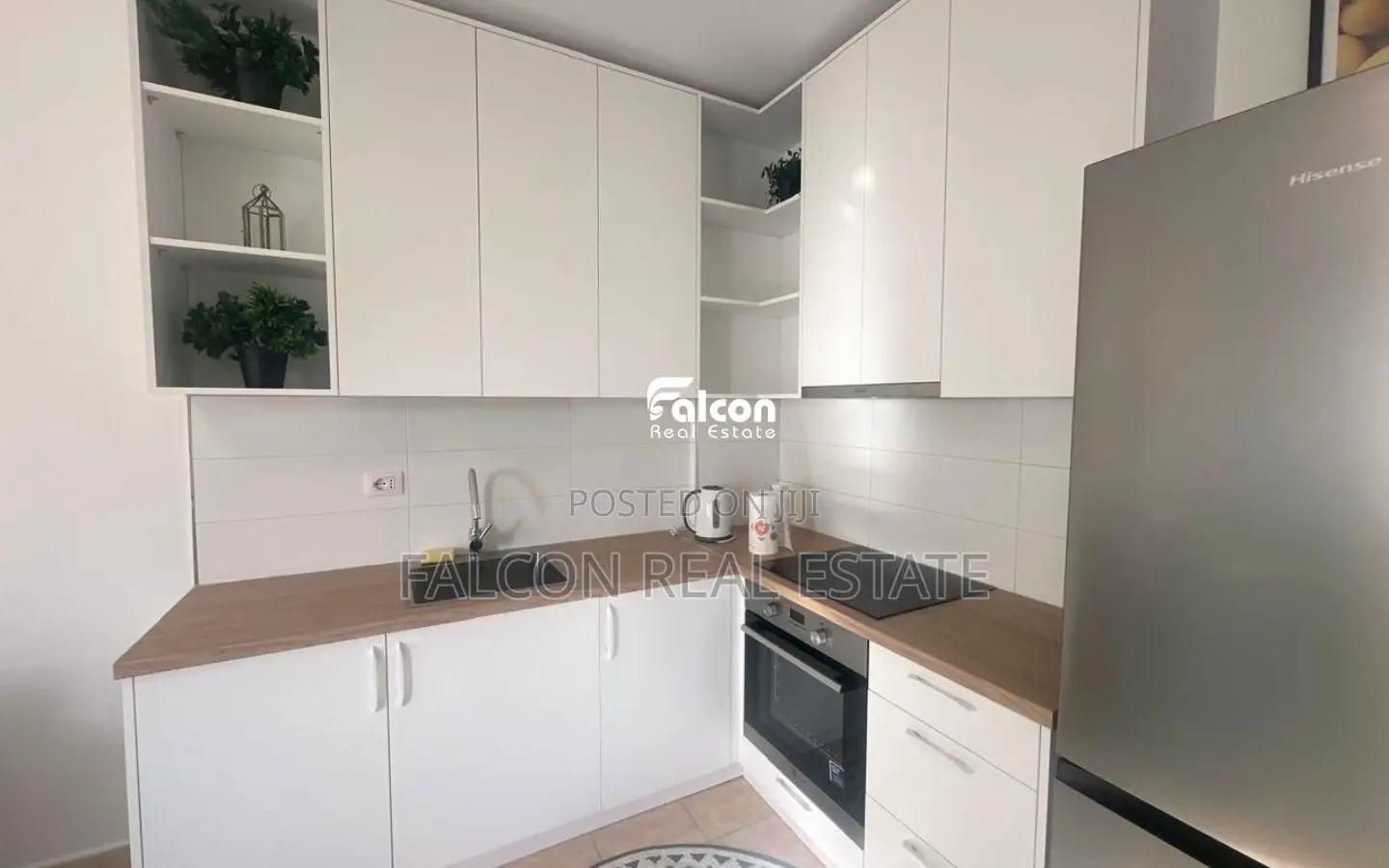 Shitet apartament 1+1 në Qerret, vetëm 50 metra nga deti!