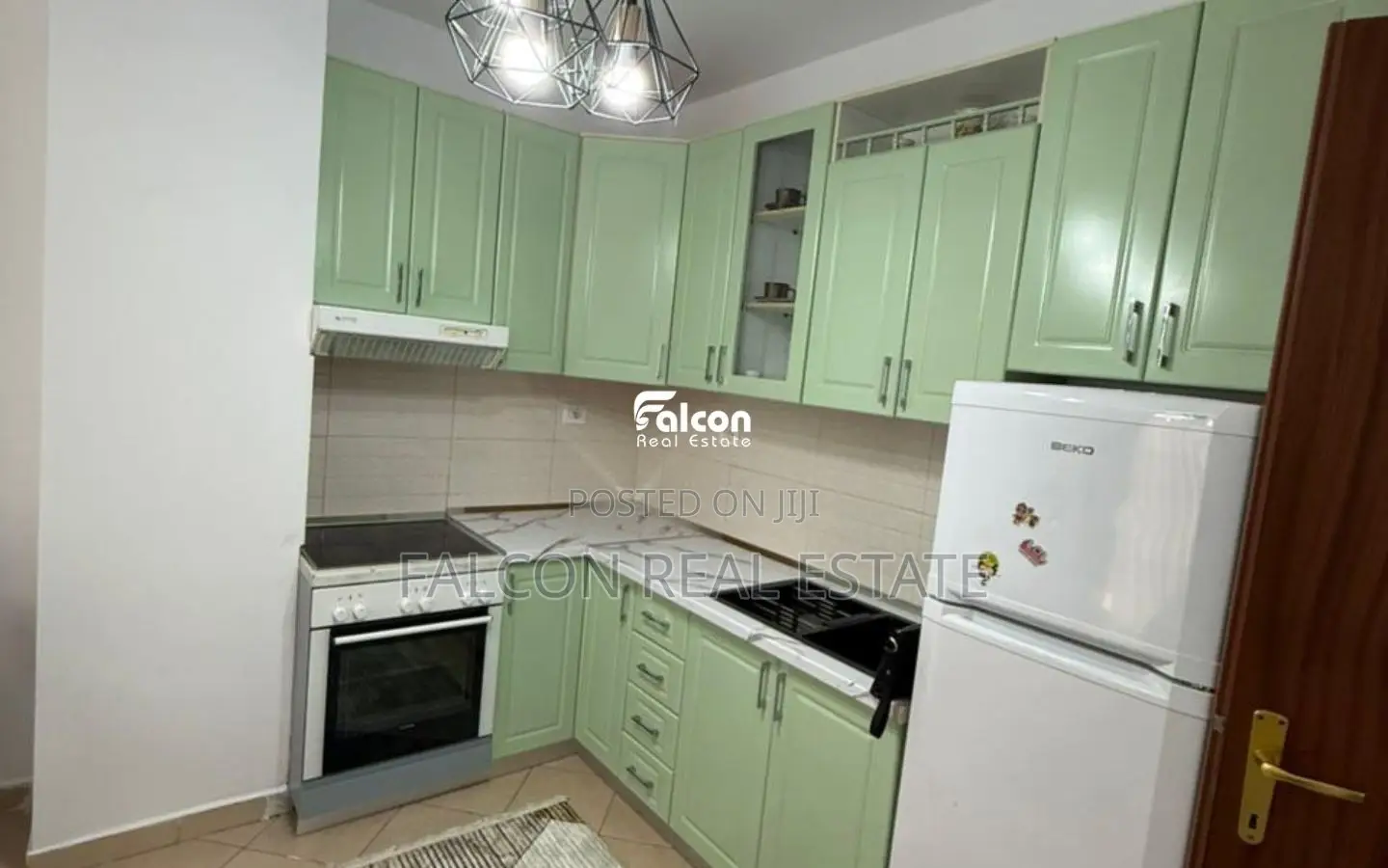 Shitet apartament 1+1 në Golem, në Kompleksin Alb Adriatik, vetëm 100 